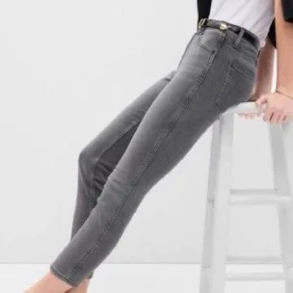 Free People Faded Gray 27 Stretch Skinny Crop Normcore Jeans Size 30